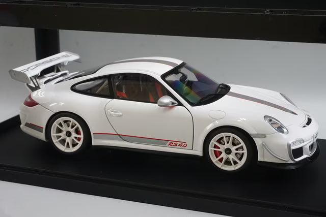 1:18 AUTOart 78147 Porsche 911 (997) GT3 RS 4.0 White