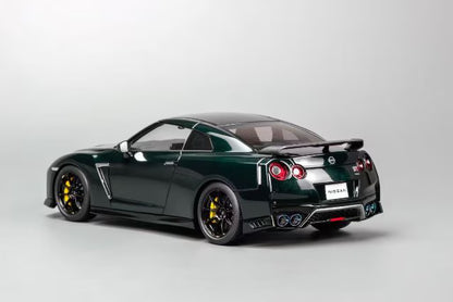 M83516 MOTORHELIX 1:18 Nissan GT-R (R35) Track Edition Engineered by NISMO T-Spec 2022 Midnight Purple