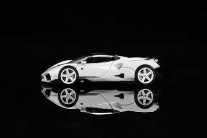 [ Pre-order ] M67002 MOTORHELIX 1:64 Nilu Suzuka White