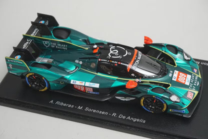 1:43 Spark S9255 Aston Martin Valkyrie Hypercar THOR Team Le Mans 24H 2025 #009