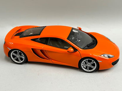 1:18 AUTOart 76006 McLaren 12C Orange