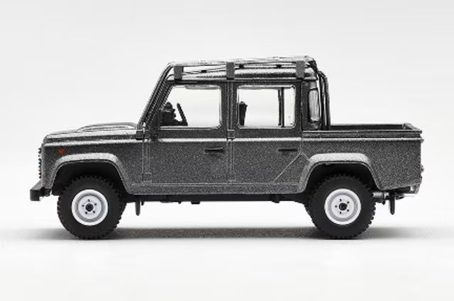 [ Pre-order ] MGT00918-007S TSM MINI-GT 1:64 Land Rover Defender 110 Crew Cab "Skyfall" Spanish Edition Package