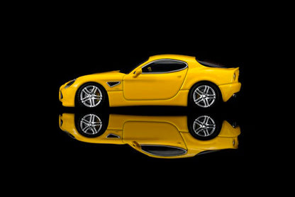 [ Pre-order ] M69054 MOTORHELIX 1:64 Alfa Romeo 8C Competizione 2008 Giallo Mica Yellow