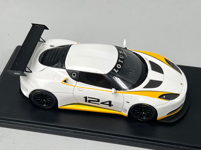 1:43 Spark S2204 Lotus Evora Type 124 Presentation 2009