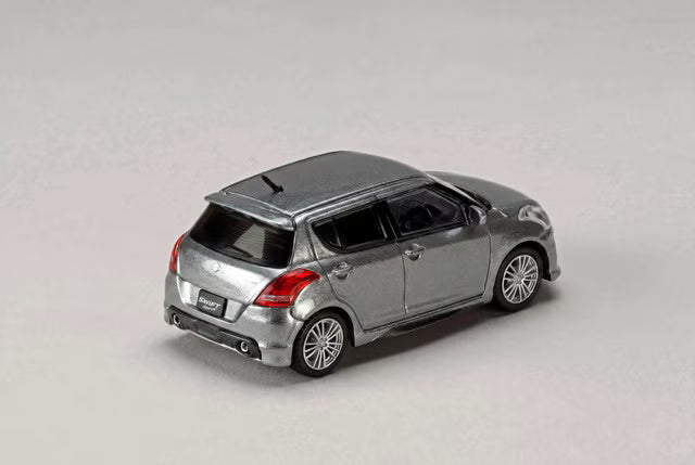 [ Pre-order ] HJ642082S Hobby Japan 1:64 Suzuki Swift Sport (ZC32S) with Genuine Options - Platinum Silver Metallic