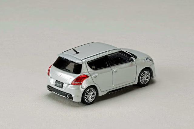 [ Pre-order ] HJ642082S Hobby Japan 1:64 Suzuki Swift Sport (ZC32S) with Genuine Options - Platinum Silver Metallic