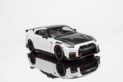 [ Pre-order ] M83526 MOTORHELIX 1:18 Nissan GT-R NISMO (R35) Special Edition 2022 Brilliant White Pearl