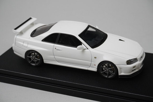 1:43 HPI 8396 iiado Company Custom Mirage Nissan Skyline GT-R V-spec II Nurburgring (R34) White