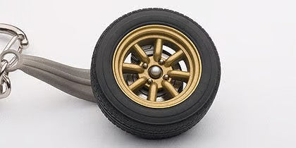 [ Back-order ] AUTOart 41568 1:18 8 spoke wheel key chain gold 10cm