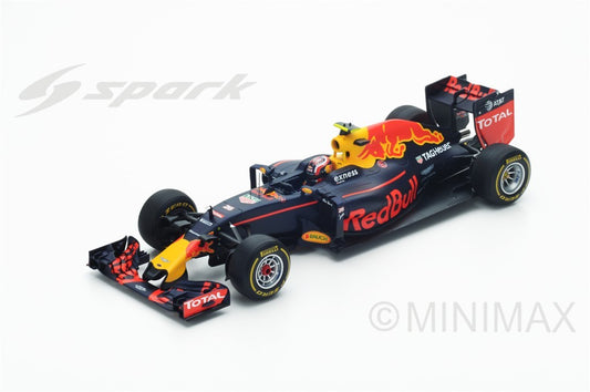 [ Back-order ] Spark 18S246 1:18 Red Bull TAG Heuer RB12 #26 3rd Chinese GP 2016 Daniil Kyvat