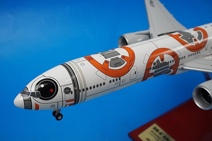 1:200 B777-300ER ANA STAR WARS BB-8 JA789A NH20095 ANA airplane model