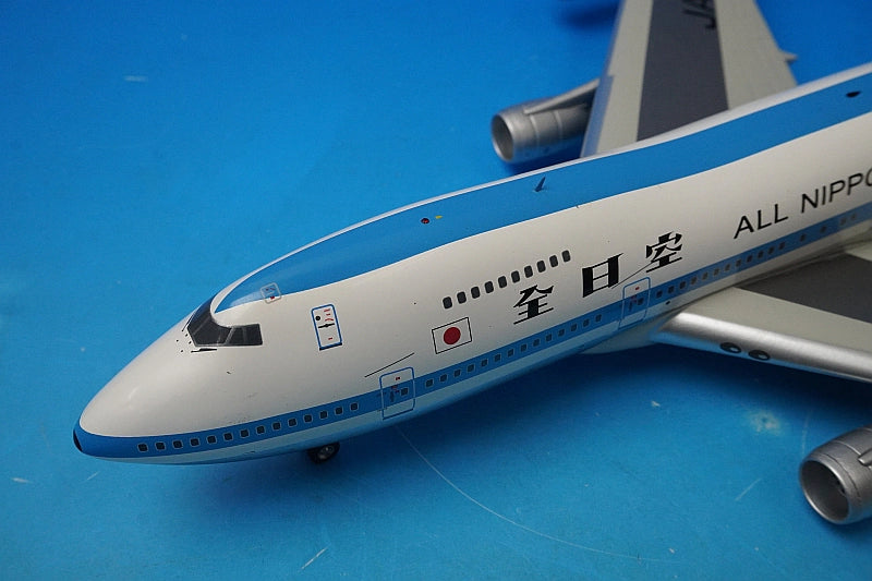1:200 Boeing 747-100 ANA Mohawk Look JA8136 BBOX1212 Blue Box airplane model