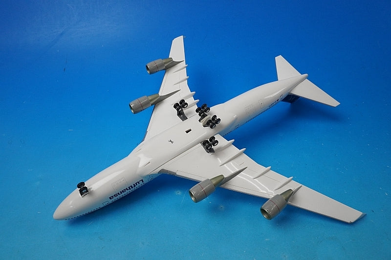 1:200 B747-400 Lufthansa Star Alliance D-ABTH 550635 Herpa airplane model