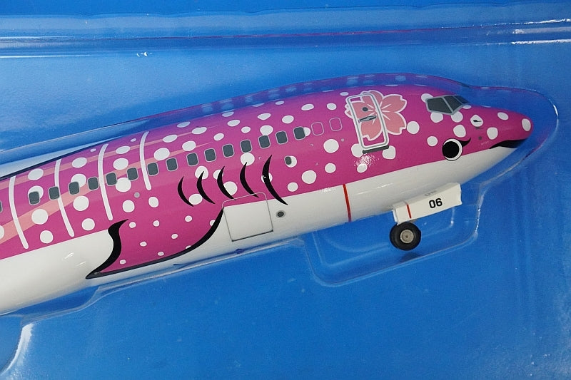 1:130 B737-800 JTA Japan Transocean Sakura Jinbei 2nd Generation JA06RK BJQ1198 JALUX airplane model