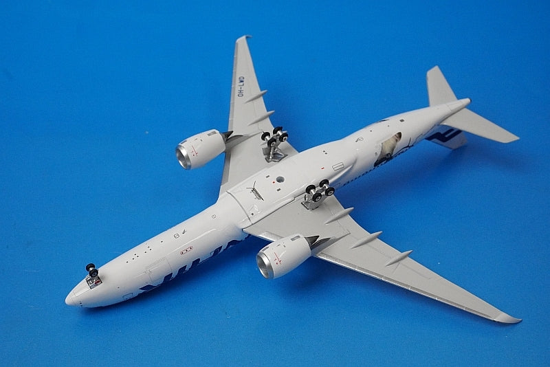 1:400 A350-900 Finnair Happy Holidays OH-LWD 11422 Phoenix airplane model