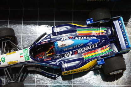 1:43 MINICHAMPS 400950001 Benetton Renault B195 1995 #1 M. Schumacher model car