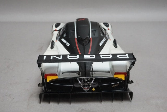 1:18 AUTOart 78271 Pagani Zonda Revolution Carbon Black / White Goodwood model car