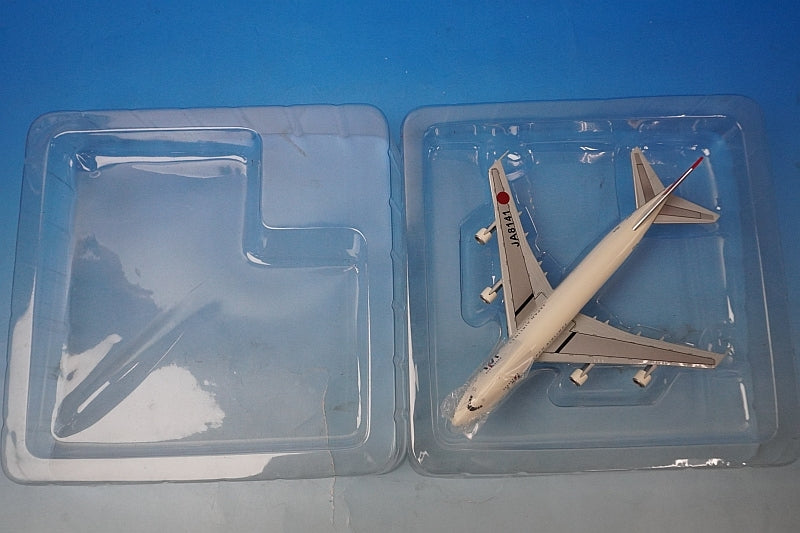 1:400 B747-200B JAL Arc Paint JA8141 *Outer box missing JXJA005C Jet-x airplane model
