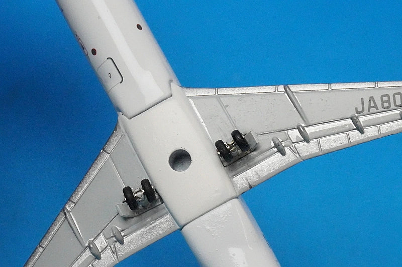 1:400 MD-90-30 JAL New Tsurumaru Paint JA8070 XX4941 JC Wings airplane model