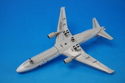1:400 MD-11 JAL J-Bird Noguchigera JA8587 10075 Phoenix airplane model