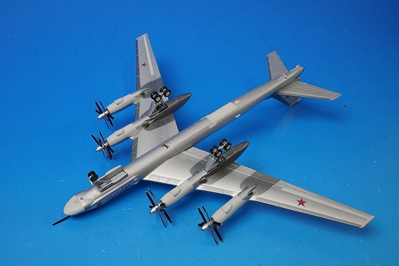 1:200 Tupolev Tu-95MS Bear H Russian Air Force RF-94185/#01 Irkutsk 55987 herpa