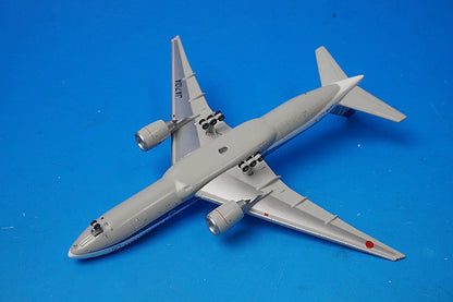 1:400 B777-200 ANA JA713A NH40022 ANA airplane model