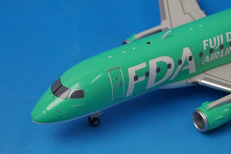航空機・ヘリコプター FDA E170-100ST 1/200 JA02FJ FDA E170-100ST 1/200 JA02FJ - メルカリ