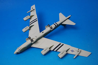 1:200 B-52H Stratofortress US Air Force 410th Bombardment Wing 644th Bombardment Squadron #60-0057 559003 Helpa airplane model
