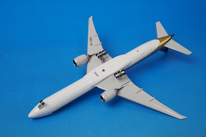 1:400 B777-300ER Singapore 9V-SWU 10855 Phoenix airplane model