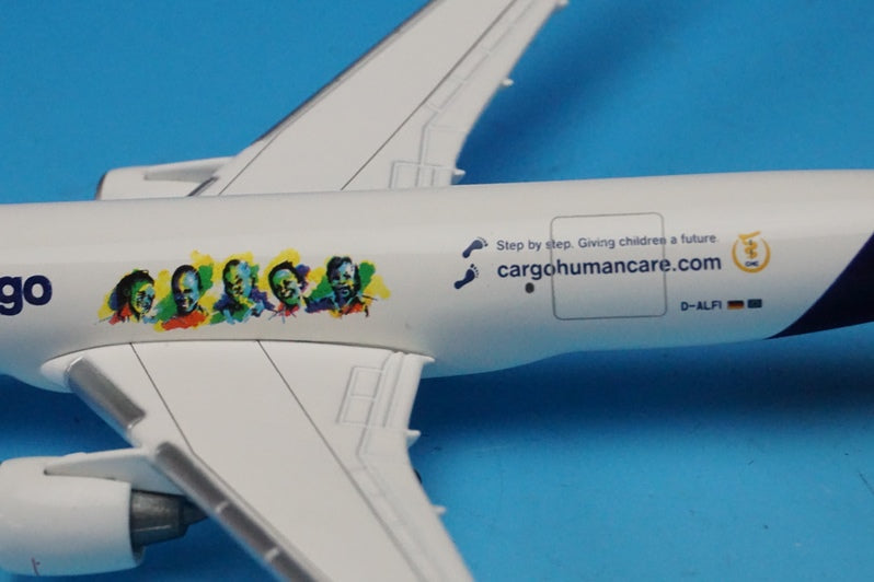 1:500 B777F Lufthansa Cargo Human Care Buenos Dias Mexico D-ALFI 535755 Herpa