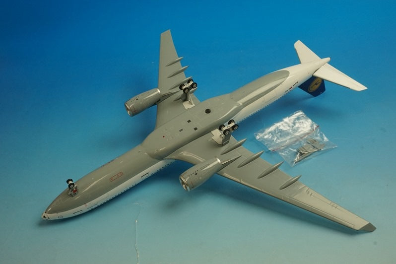1:200 A330-300 Lufthansa Football B-LH330-001 B-Models airplane model