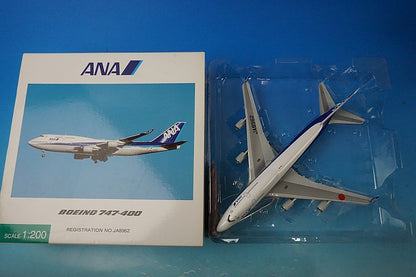 1:200 B747-400 ANA JA8962 NH20009 ANA