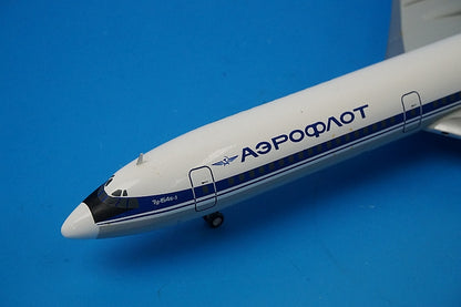 1:200 Tupolev Tu-154B-2 Aeroflot Blue tail livery CCCP-85566 559812 Herpa