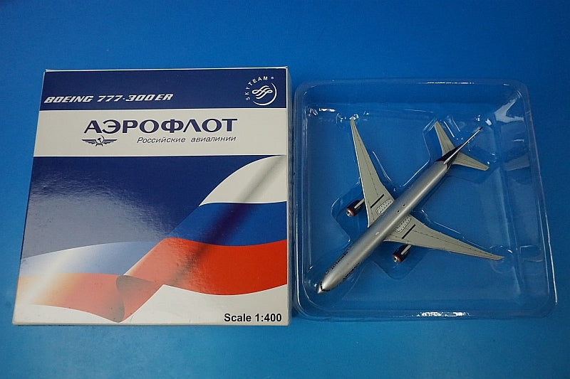 1:400 B777-300ER Aeroflot VP-BGB XX4330 JC Wings airplane model