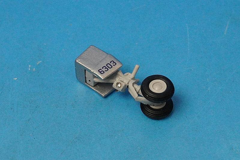 1:200 B747-400 Nose Gear (for Parts) Gemini airplane model