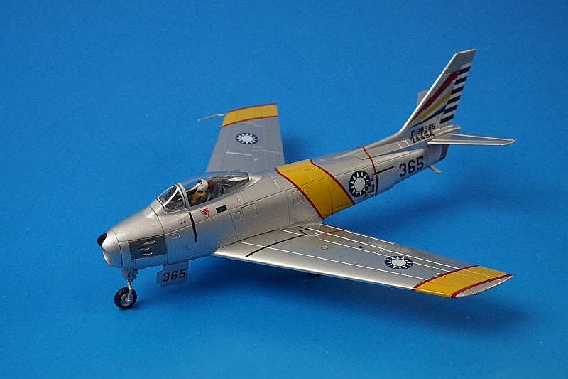 1:72 F-86F Saber ROC Air Force Hsinchu Base HA4302 Hobby Master airplane model