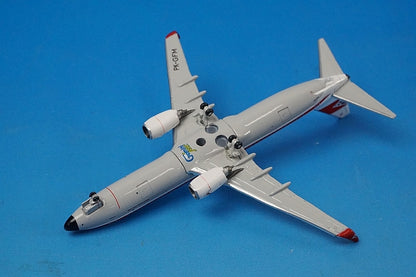1:400 B737-800 Garuda Indonesia 60s Retro PK-GFM GJGIA1056 Gemini airplane model