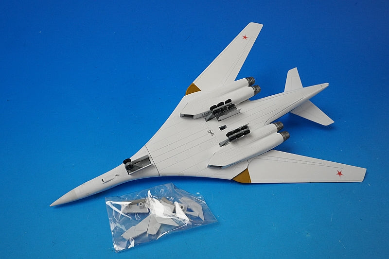 1:200 Tu-160 Blackjack Soviet Air Force 184th SSR Heavy Bombardment Regiment Pulirki Base #33 558785 Herpa