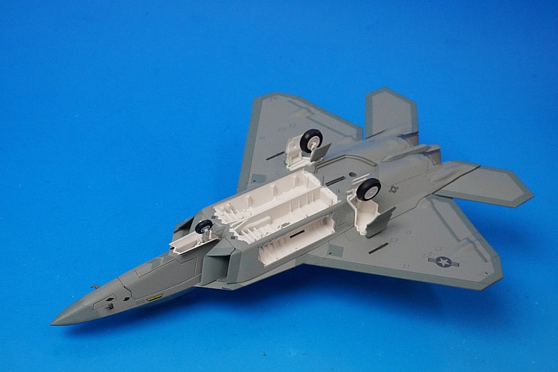 1:72 F-22A Raptor USAF 19th Wing Gamecocks Joint Base Hickam #03-4046 HA2822 Hobbymaster