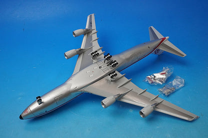 1:200 B747-400ERF Cargolux Retro Livery INTERACTIVE SERIES LX-NCL XX20051C JC Wings airplane model