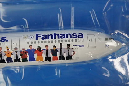 1:200 A330-300 Lufthansa Diversity Fanhansa D-AIKQ LW200DLH026 LIMOX airplane model