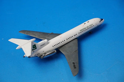 1:400 Trident 1E Pakistan Air Force AP-AUG GMPAF030 Gemini airplane model