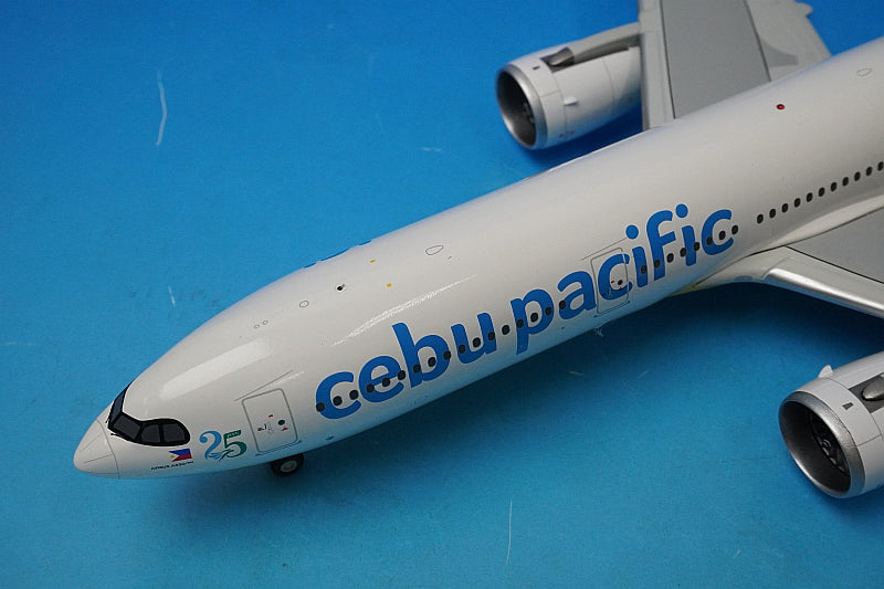 1:200 A330-900neo Cebu Pacific XX20235 JC Wings airplane model