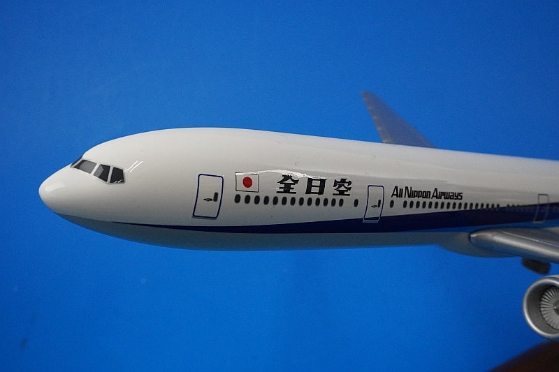 1:200 B777-300 ANA *No registration number assigned Pacmin airplane model