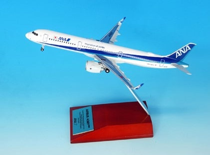 NH20191 ANA 1:200 A321neo ANA WiFi Radome Gear JA152A Snap Fit Model airplane model