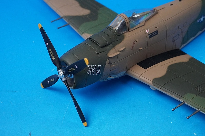 1:72 A-1J Skyraider USAF HA2902 HOBBY MASTER airplane model