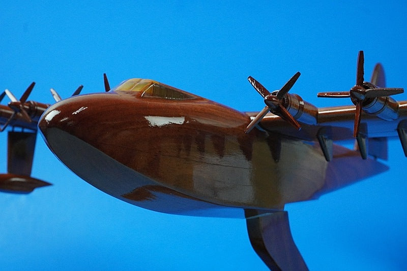 1:150 Howard Hughes H-4 Spruce Goose and others airplane model