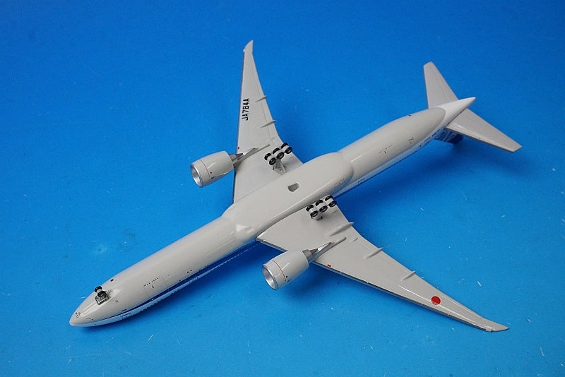 1:400 B777-300ER ANA JA784A NH40057 airplane model