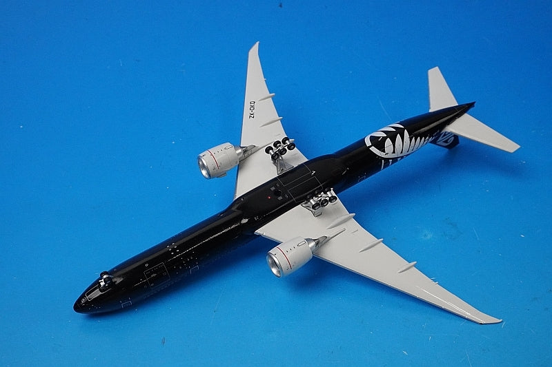 1:400 B777-300ER New Zealand All Blacks ZK-OKQ AV4115 Aviation airplane model