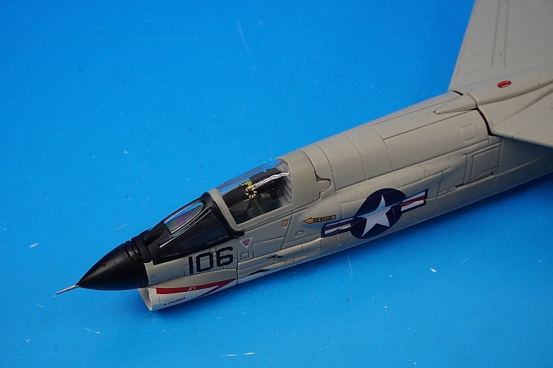 1:72 F-8E Crusader U.S. Marine Corps 212th Marine Fighter Squadron Lancers WD106 1965 001624 CENTURY WINGS